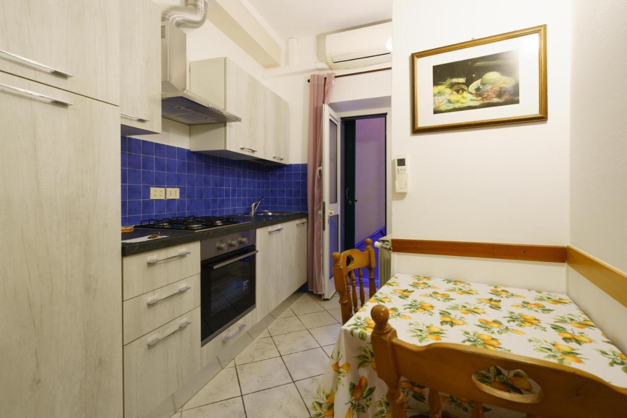 A Due Passi Dal Mare Apartment Рио Маджоре Екстериор снимка