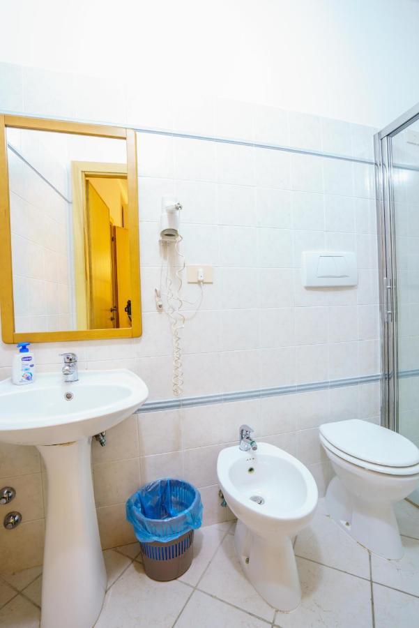 A Due Passi Dal Mare Apartment Рио Маджоре Екстериор снимка