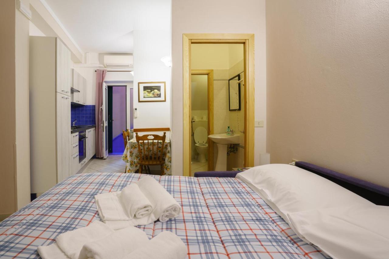 A Due Passi Dal Mare Apartment Рио Маджоре Екстериор снимка