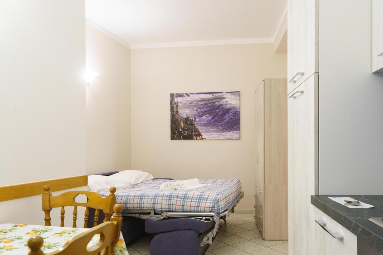 A Due Passi Dal Mare Apartment Рио Маджоре Екстериор снимка